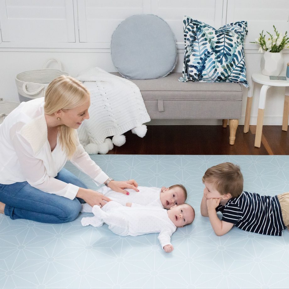 Польза ковриков для ползания вашему малышу